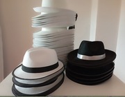 komplet 48 kapeluszy w stylu lat 20 -tych