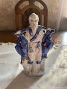 Chińska figurka z porcelany stary mędrzec