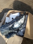 Reflektor Lewa lampa Auris 2 soczewka 8115002k30