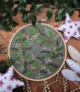 Haftowany świąteczny tamborek