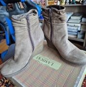 Botki beżowe ocieplane Lasocki-rozm.38