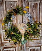  Wiosenno-wielkanocny wianek na drzwi- rękodzieło