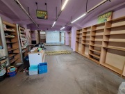 Meble sklepowe wyposażenie sklepu dziecięcego regały lada ekspozytory 100m2