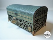 PREMIUM Zamykana na kluczyk drewniana szkatułka skrzynka - Akacja