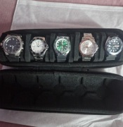 Zestaw 5 zegarków + etui