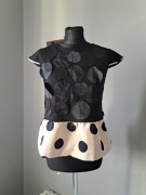 Nowa czarna bluzka z baskinką boboli 170/172 kółka