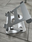 Stojak pod tablet lucrave