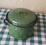 Stary garnek emaliowany z pokrywką  zielony PRL