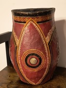 Egzotyczny pojemnik wiszący, rękodzieło artystyczne.