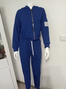 Dres chabrowy bawełniany na zamek z kapturem.