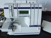 Maszyna do szycia overlock Husqvarna Viking Huskylock 936