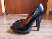 Buty na obcasie rozmiar 35 