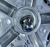 Samsung WW80M644OBW, nakrętka mała koła napędowego z bębna z pralki.