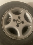 Alufelga i opona Dębica Polonez Caro 4 szt.