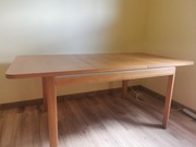 Stół rozkładany i stolik kawowy używane drewniane meble klasy Premium