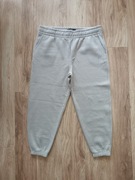 Szaro-beżowe spodnie dresowe męskie plus size