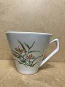 filizanka chodzież porcelanowa dla elżbiety  wzór kwiatowy, stara sygnatura