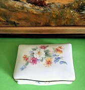 Szkatułka " Limoges - France - TERNET " 14 x 10 X 4,7 cm.- Kwiaty