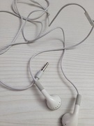 białe słuchawki z bolcem chromowane metalowe 