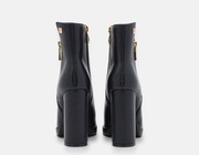 Botki na słupku 39 Laura Biagiotti