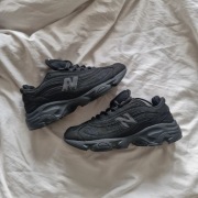 Buty New Balance 1000 Kolor czarny rozmiar 44.