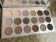 Piękna paletka MORPHE 18 cieni do powiek maty i błyski 