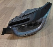 Uszkodzony reflektor BMW i3 USA