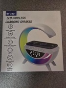 LAMPKA,ŁADOWARKA IND.,RADIO FM,USB,CZYTNIK KART.