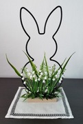 Wielkanoc dekoracja stojąca zając konwalie 