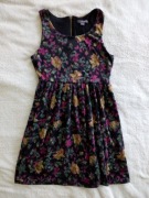 Elegancka czarna kolorowa sukienka w kwiatki Twenty One 38 jak nowa