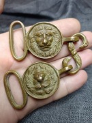 Klamra z głową lwa