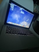 Apple MacBook Pro 13,3