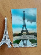 Kartka Pocztowa plus statuetka  wieża Eiffla Paryż Francja