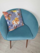 Turkusowy welurowy fotel Agata Meble