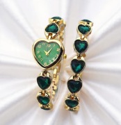 Zegarek damski z bransoletką. 