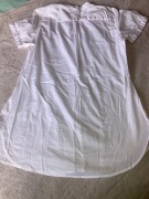 TOMMY HILFIGER -BLUZKA -ŚNIEŻNO BIAŁA , PIĘKNA  Z MERESZKAMI ROZ. 8