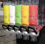 Dyspenser/pojemnik na posypki do deserów, lodów i innych