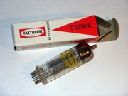 Lampy 15CW5 / PL84 Raytheon (Japan)