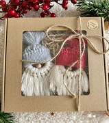Świąteczny zestaw prezentowy zawieszki na choinkę z makramy 