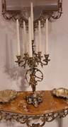 Mosiądz-  Świecznik mosiężny, figuralny , wys.48cm, szer.26cm (3,74kg)