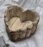 Doniczka na kwiaty w kształcie serca 