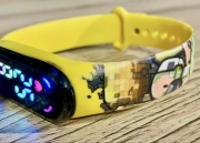 Zegarek LED – motyw Minecraft żółty