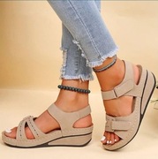 Sandały beżowe z ekoskory rozmiar 40