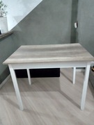 Stół - stolik jak kto woli :)