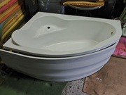 Wanna narożna 150x100cm z obudową 