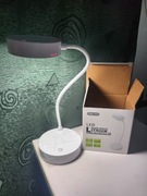 Biała lampka Led na biurko 