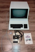 Commodore PET 4016N + magnetofon+ książka 