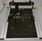 Platforma wysuwana do samochodu lub przyczepy