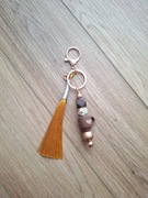 Brelok, zawieszka z chwostem, idealny na prezent na Dzień Babci itp