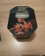 Pokémon - Galarian Zapdos Tin Crown Zenith Metalowe pudełko, Crown